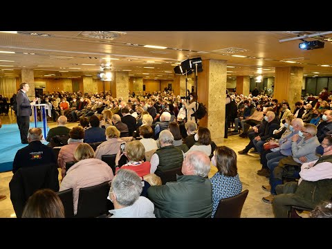 Alberto Núñez Feijóo participa en un acto en Santander acompañado de María José Sáenz de Buruaga