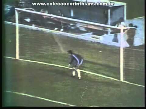 Corinthians 2 x 0 Juventus - 28 / 07 / 1982