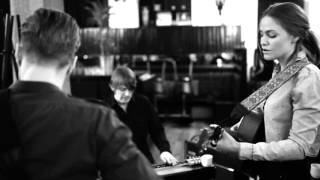 Darling West - Vinyl and a Heartache