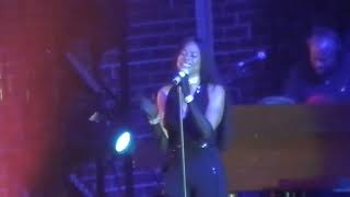 &#39;To The Max&#39; Maxwell - &quot;Fistful Of Tears&quot; Band Mix Medley (LIVE) &#39;The Bridge&#39;