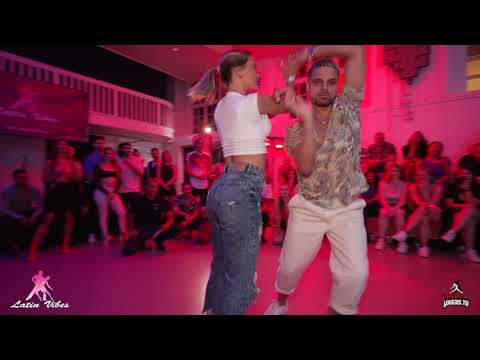 Melvin & Gatica | Chanel, Abraham Mateo - Clavaito