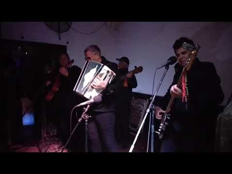 Los inteligentes del chamame actuando en Perugorria Corrientes. 06/09/2025 - 3777559296