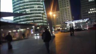 preview picture of video '{B*} - Potsdamer Platz (by night) - Berlin Tiergarten'