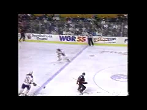 Mike Peluso hit Richard Smehlik Nov. 27/1992