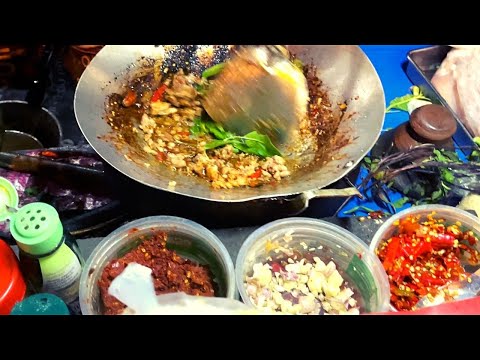 Pad Kra Pao | Pork and Holy Basil-Stir-Fry | Thai Street Food
