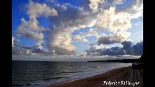 preview picture of video 'Watcher of the skies. Armação de Pêra (Algarve)'