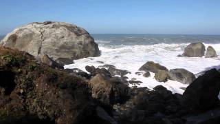 preview picture of video 'Coastal Surf at Patrick's Point State Park'