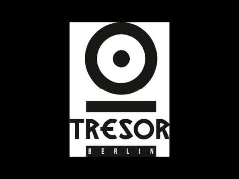 Savvas Ysatis live @ Globus (Tresor Closing Party) April 10, 2005