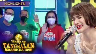 Anne Curtis sings for the ABS-CBN bosses who visited It&#39;s Showtime | Tawag Ng Tanghalan