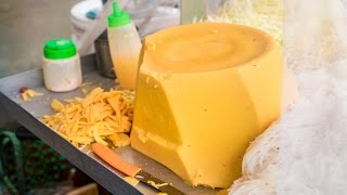 Burmese Food - SOFT TOFU SALAD (tofu thoke) on the Streets of Yangon, Myanmar! - YouTube