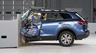 2014 Mazda CX-9 small overlap IIHS crash test