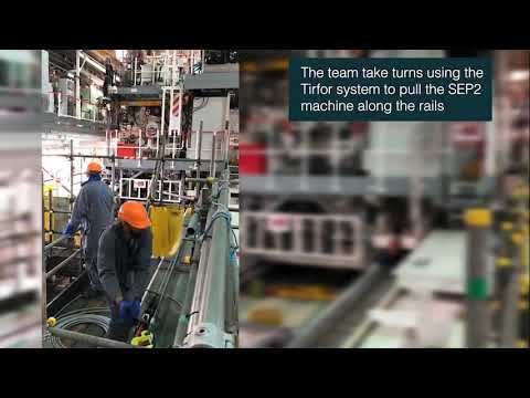 The Silo Emptying Plant (SEP2) moving into position