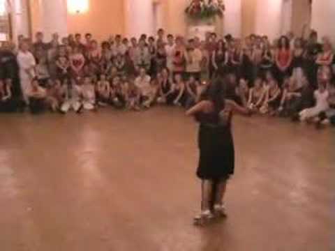  Mercedes Espinel  and  Diego Riemer  are  dancing  to  the  milonga  "  Porque Me Siento Feliz  "