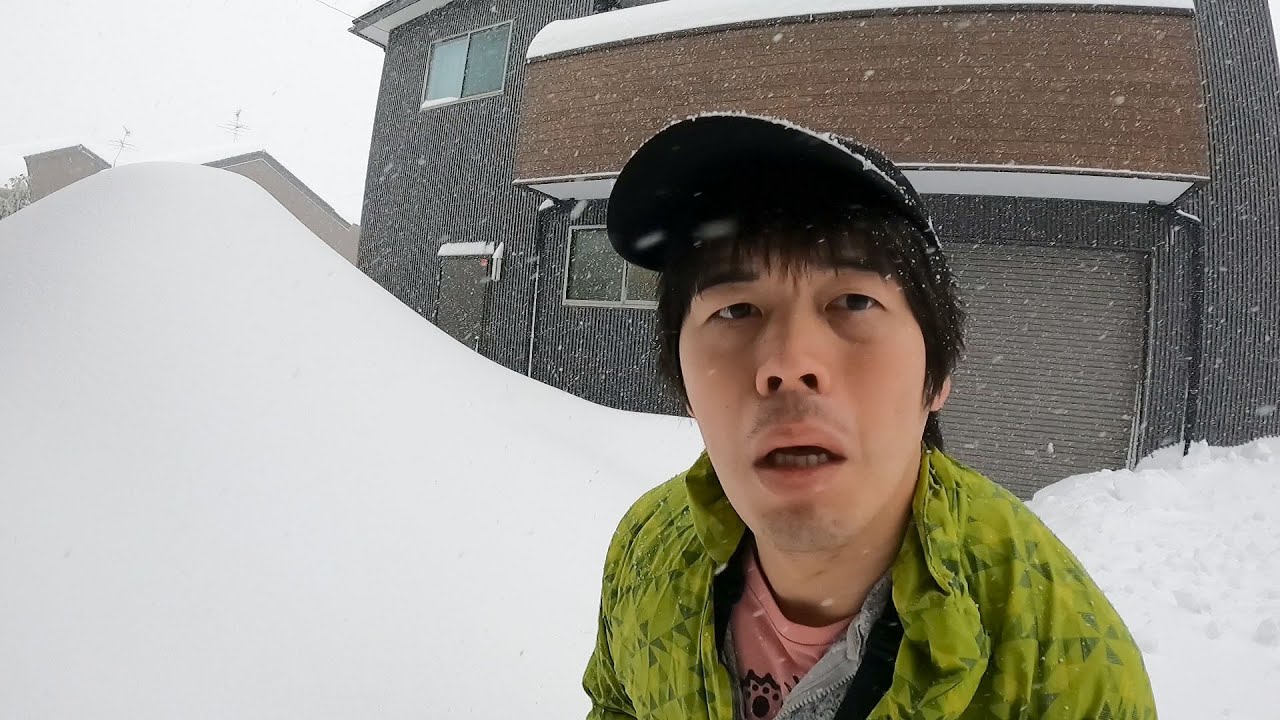 大雪で自宅オワタ。。。除雪します。