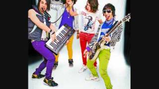 Cash Cash - Breakout With lyrics