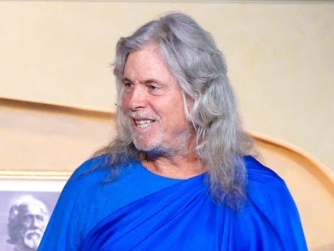 We Are Children of the Light - Nayaswamis Ananta & Maria