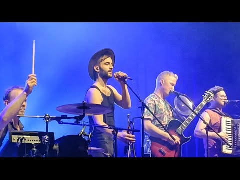 Fäaschtbänkler - 'Gipfelkreuz' - Live im Albisgütli - Zürich - 30. September 2023, Schweiz