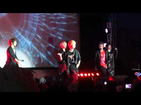 Ring Ding Dong- SHINee in London [03.11.11]