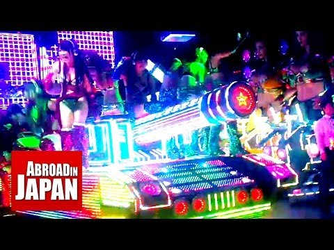 東京都新宿区のロボットレストラン (Robot Restaurant, Shinjuku, Tokyo)