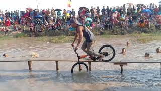 Download lagu LOMBA SEPEDA DI ATAS AIR, LUCU BANGET. BAPAK2 IKUT. DI SUMATRA SELATAN mp3 Download lagu LOMBA SEPEDA DI ATAS AIR, LUCU BANGET. BAPAK2 IKUT. DI SUMATRA SELATAN mp3