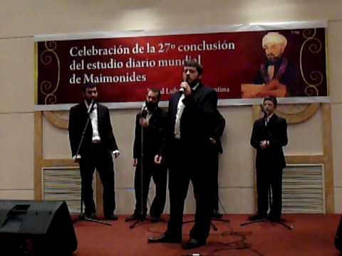 Choni Singing Tzamah Lecha Nafshi