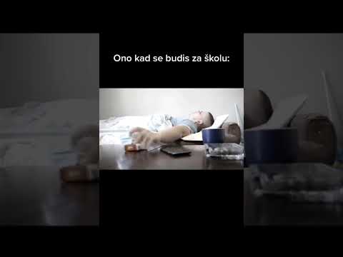 Moja Mama: buđenje buđenje vreme je za školu 🤣🤣🤣
