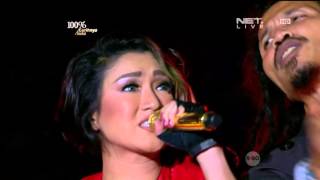 Download lagu Ipang Lazuardi Feat. Melly Mono - Buka Semangat Baru - Closing Ceremony Torabika Bhayangkara Cup mp3 Download lagu Ipang Lazuardi Feat. Melly Mono - Buka Semangat Baru - Closing Ceremony Torabika Bhayangkara Cup mp3