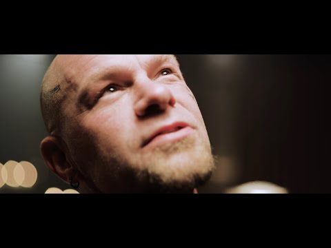 Five Finger Death Punch - Darkness Settles In (Official Music Video)