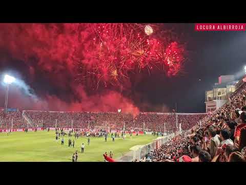 "Recibimiento Instituto vs Estudiantes ¡SOMOS DE PRIMERA!" Barra: Los Capangas • Club: Instituto