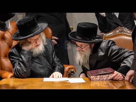 Skulen Monsey Rebbe visits Munkatch Rebbe Before The Upcoming Wedding of his daughter's wedding