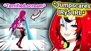 𝗜𝗥𝘆𝗦 𝗴𝗲𝘁𝘀 𝗷𝘂𝗺𝗽𝘀𝗰𝗮𝗿𝗲𝗱 𝗯𝘆 𝗕𝗮𝗲 𝗜𝗥𝗟 𝘄𝗵𝗶𝗹𝗲 𝗱𝗼𝗶𝗻𝗴 𝗲𝘅𝗲𝗿𝗰𝗶𝘀𝗲 𝗶𝗻 𝟯𝗗 𝗮𝘁 𝘁𝗵𝗲 𝗛𝗼𝗹𝗼𝗹𝗶𝘃𝗲 𝘀𝘁𝘂𝗱𝗶𝗼