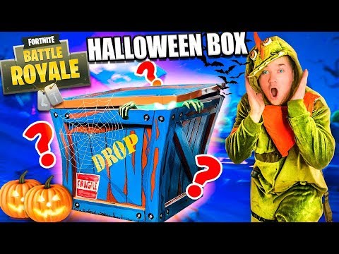UNBOXING FORTNITE HALLOWEEN MYSTERY BOX!! 📦❓Fortnite SKINS, Toys, PICKAXE & More! Video