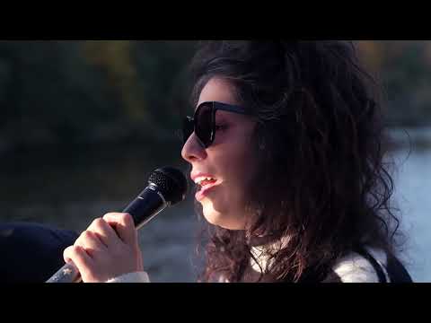 Daniel Wanrooy x Amber Revival - All At Once [House Boat Session | Black Hole Recordings]