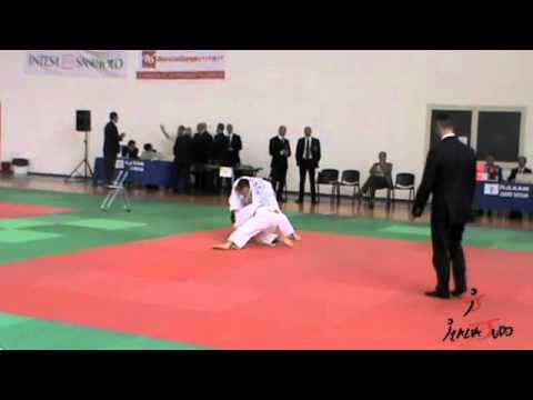 italiajudo CNU 2012 Finale a squadre 66 kg Fabio Andreoli vs Daniel Lombardo