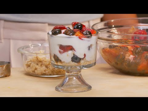 Fruity Oatmeal Yogurt Parfaits
