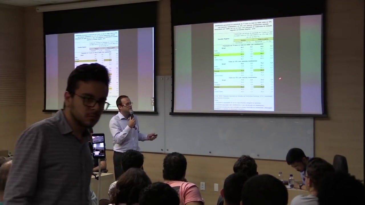 Kim Kataguiri participa de debate sobre mensalidade nas universidades públicas na UNICAMP.