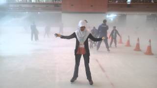preview picture of video 'cara belajar main ice skating dengan mudah dan cepat'