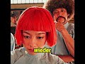 Er machte den General zu einem Außerirdischen.#film