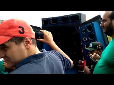 Racha fiorino pancadao vs f250 paredão de medio grave = Canal Derrubado'S