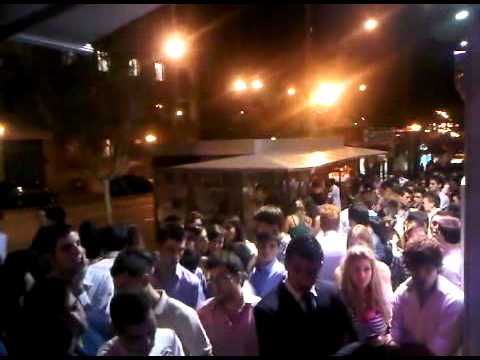 MOMA SUMMER TIME: SÁBADO 30 DE JULIO DE 2011 (PUERTA)