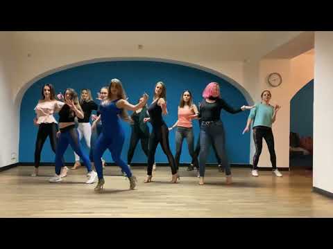 Sexy Bachata Lady Styling Choreography | LENTO 💙