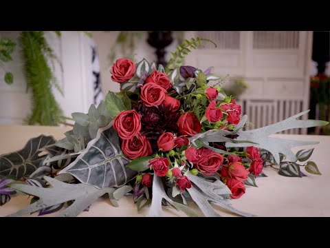 A guide to Wedding Flowers and Bouquets | Episode 2: Red Rose and Dahlia Posey