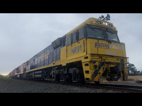 Up 2PM5 Pacific National freight with NR91 and NR109 (GHAN) at burnside Rd Bannockburn 23/1/2025