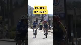 Download lagu Mid-race diplomacy mp3
