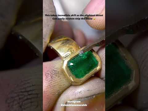 jewelry handmade - making emerald pinky rings 18K gold for men