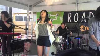 Thao &amp; the Get Down Stay Down - Meticulous Bird - SXSW