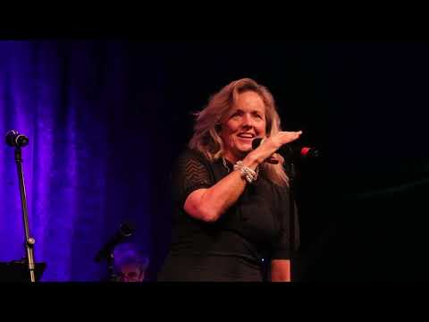 ALICE RIPLEY singing AS IF WE NEVER SAID GOODBYE at SUSIE MOSHER'S THE LINEUP