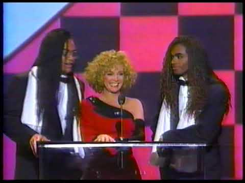 17th Annual American Music Awards - January 22, 1990