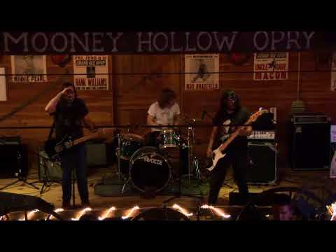 Catfish Haven - Break Up Song - 7/26/2009 - Mooney Hollow Saloon Barn - Green Island, IA