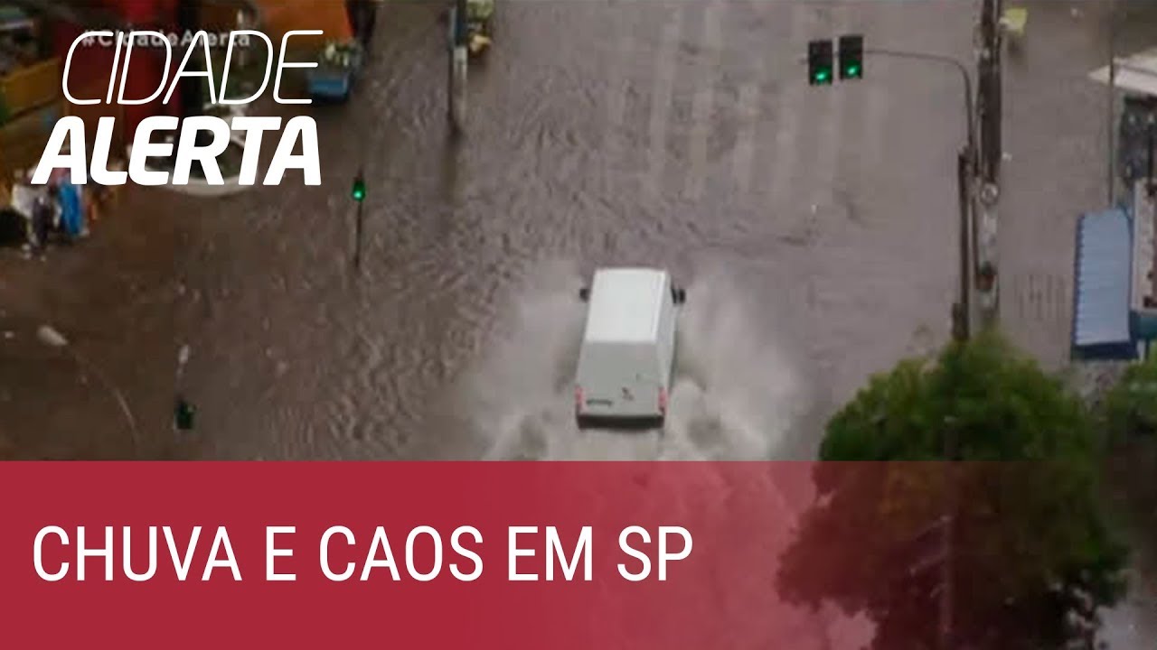 Chuva provoca caos em São Paulo nesta quinta-feira (16)